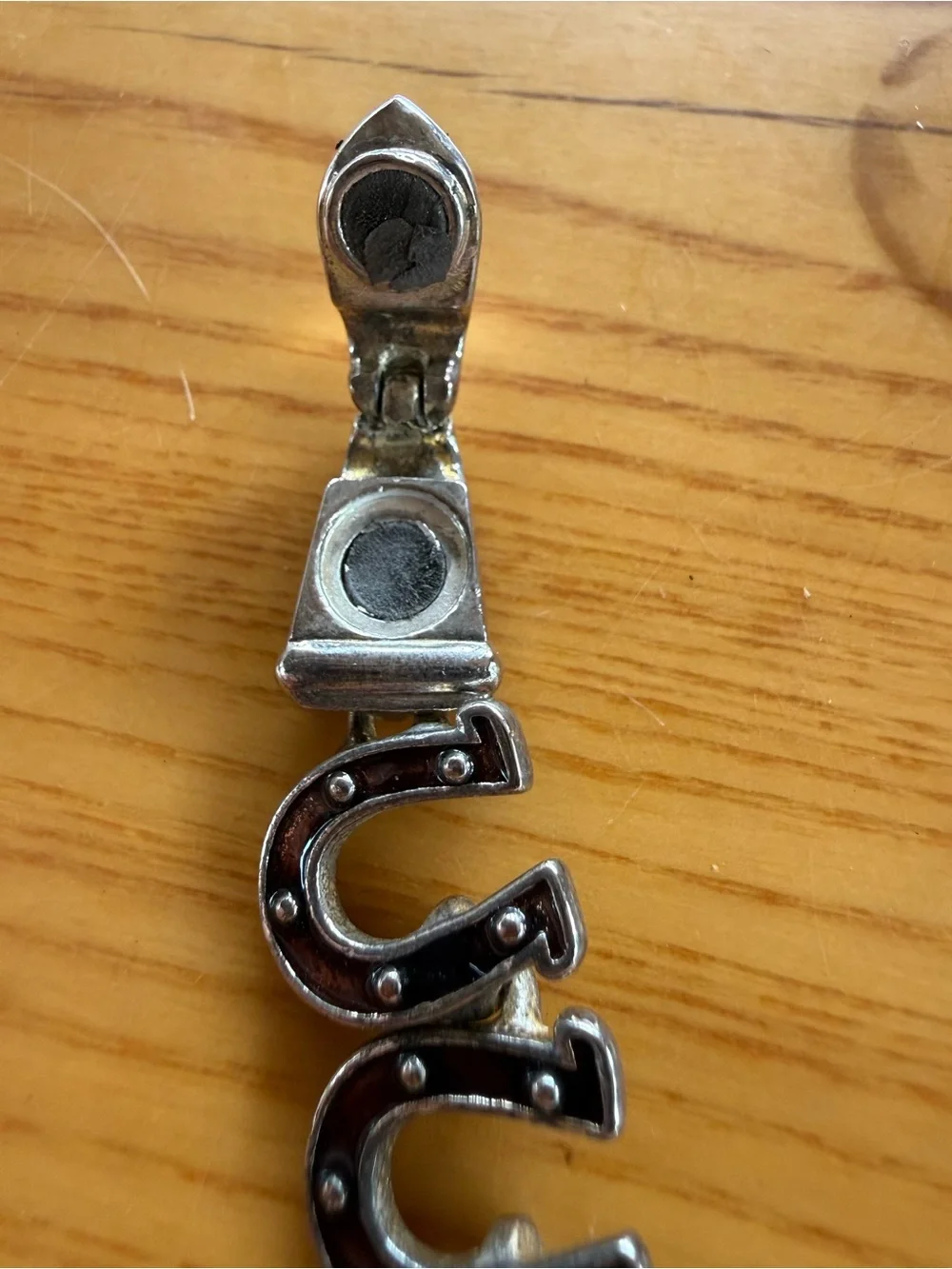 Silver Horseshoe Link Bracelet - Stylish Western Accessory